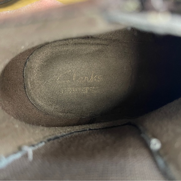 Clarks Crystal Quartz Brown Suede Leather Wedge Chelsea Boots Booties Size 7.5W - Picture 9 of 15